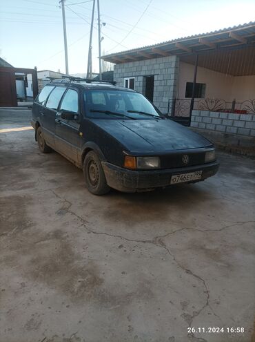 Volkswagen: Volkswagen Passat: 1990 г., 1.8 л, Механика, Бензин, Универсал