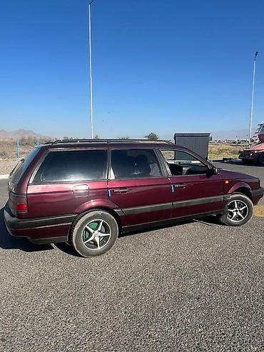 вагон: Volkswagen Passat Variant: 1993 г., 1.8 л, Механика, Универсал — 4