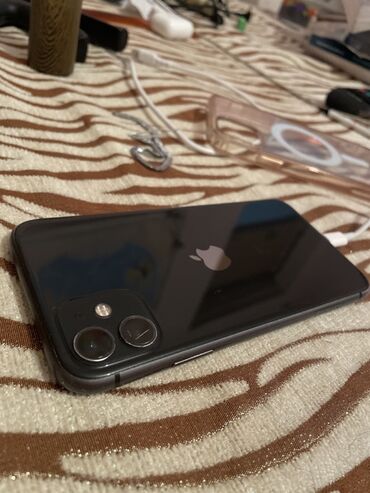 телефон fly с телевизором: IPhone 11, 64 ГБ, Черный, Face ID at lalafo.az телефон fly с телевизором: IPhone 11, 64 ГБ, Черный, Face ID