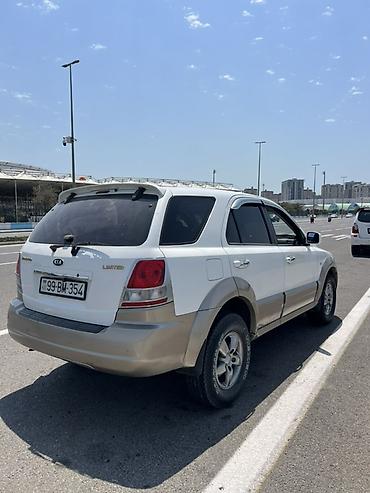 Kia: Kia Sorento: 2.5 l | 2005 il Ofrouder/SUV — 4