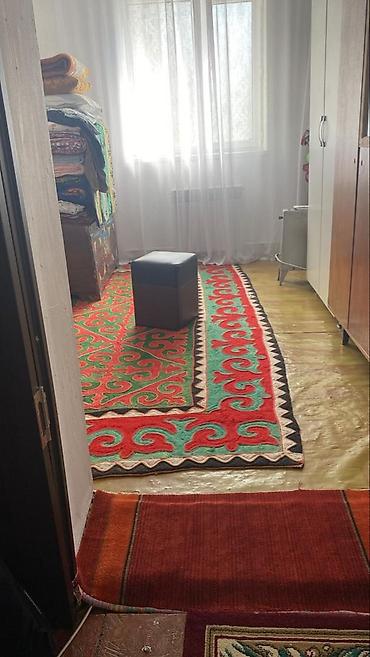 Продажа коттеджей и домов: 🏡 Продается дом с времянкой в ж/м Ак-Ордо 3! ✅ Дом саманный, тёплый и — 7