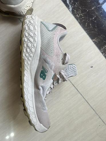 v beach: Кроссовки New Balance Fresh Foam Hierro (серия трейл-раннинга) - — 3