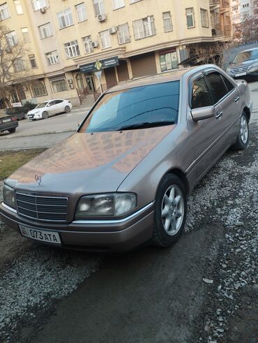 Mercedes-Benz: Mercedes-Benz C-Class: 1983 г., 1.8 л, Автомат, Бензин, Седан