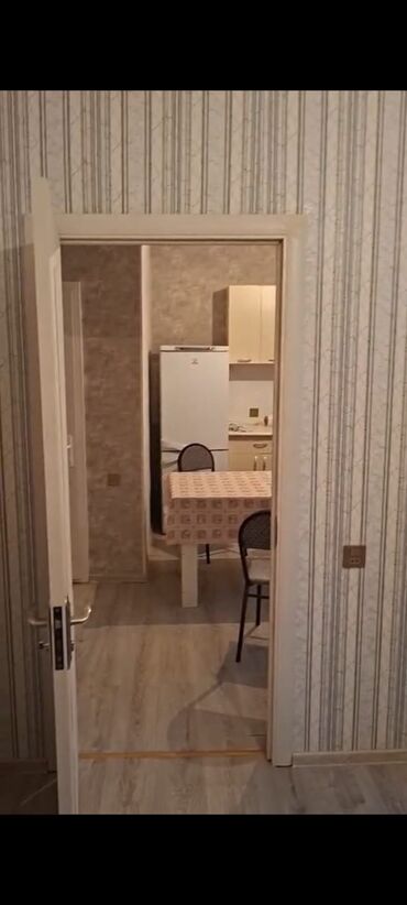 Uzunmüddətli kirayə evlər: 100 kv. m, 3 otaqlı, İşıq, Su, Kanalizasiya — 18