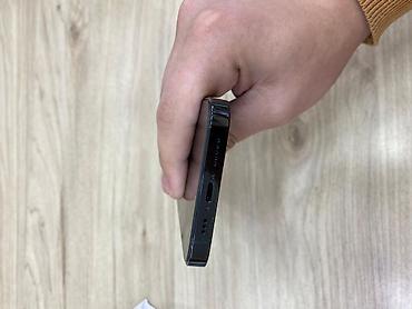 iphone 13 mini irsad: IPhone 14 Pro, 256 GB, Black Titanium, Zəmanət, Barmaq izi, Simsiz şarj — 7