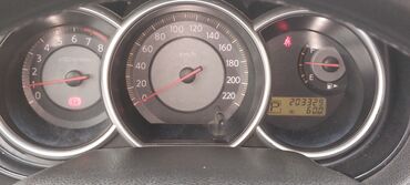 Nissan: Nissan Tiida: 1.8 l | 2007 il Hetçbek — 8