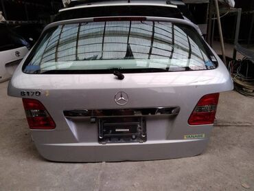 мерседес атего рефрижератор: Крышка багажника Mercedes-Benz