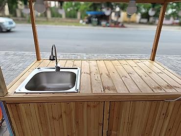 Будки, киоски: Təbii Meyvə Kokteyli köşkü – mobil satış köşkü - Material: taxta — 4