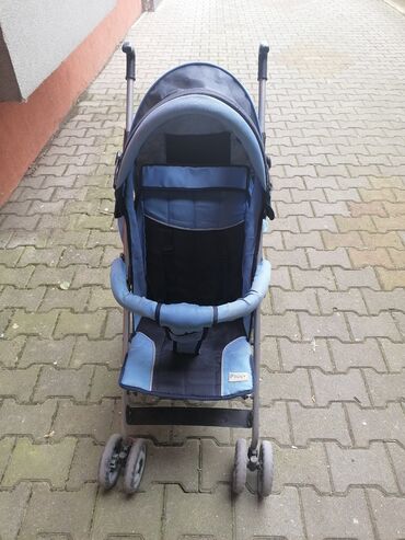 markirane stvari za bebe: Plava kišobran kolica koja se lako sklapaju sa prakticnim dzepom i