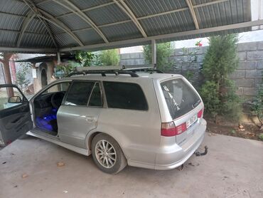 Mitsubishi: Mitsubishi Galant: 2002 г., 2.5 л, Механика, Бензин, Универсал