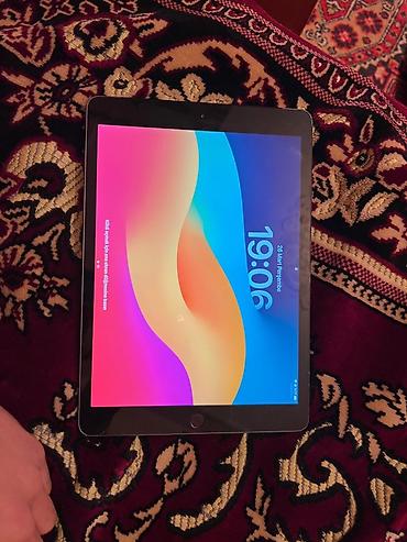 apple earpods: Salam ipad cağ vezyetdedi heçbir problemi yoxdu herşeyi radnoydu real — 2