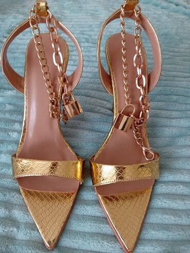 zara zlatne sandale: Sandals, 36