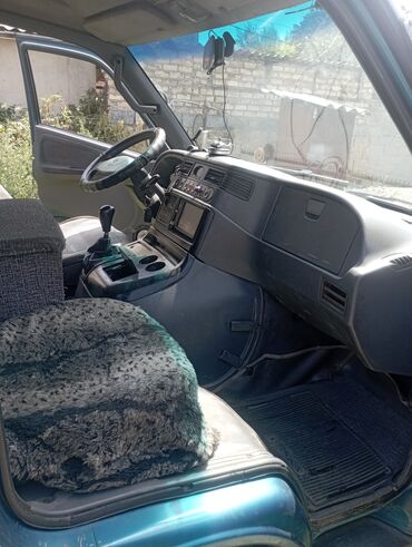 Ssangyong: Ssangyong Istana: 1996 г., 2.9 л, Механика, Дизель, Бус — 11