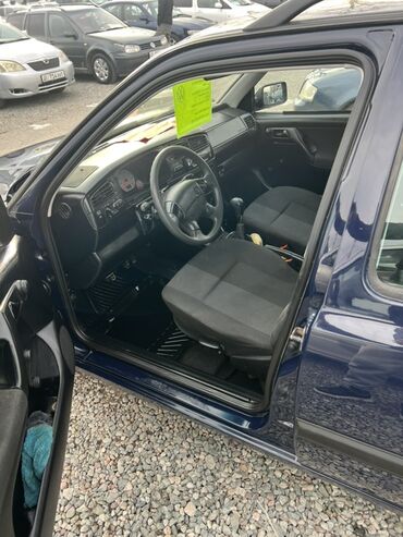 Volkswagen: Volkswagen Golf: 1997 г., 1.8 л, Механика, Бензин, Универсал — 13