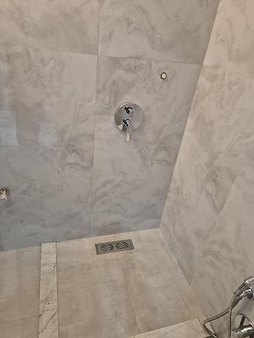 Təmir işləri: - Daxili dizayn: açıq-boz və ağ tonlarda müasir üslub, hamar divar — 21