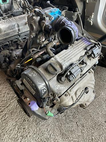 Двигатели, моторы и ГБЦ: Бензиновый мотор Suzuki 1.3 л — 4