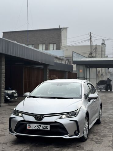 Toyota: Toyota Corolla: 2020 г., 1.2 л, Автомат, Бензин, Седан