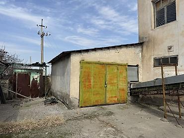 Продажа цехов, заводов, фабрик: Продаётся земельный участок 37 соток с капитальными строениями — — 19