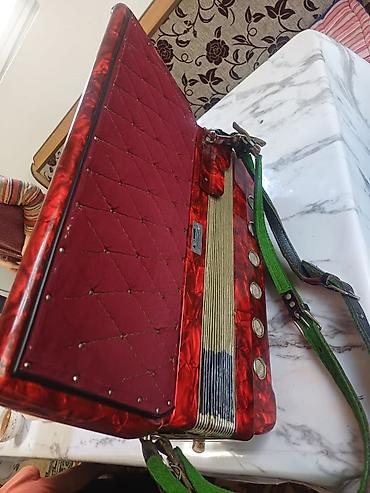 музык: Аккордеон Horch (Германия), классическая клавишная модель — 1