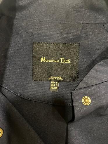 Kurtkalar: Massimo Dutti qadın gödəkçə - Rəng: tünd göy, işığa görə solğun — 2