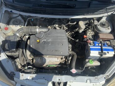 Suzuki: Suzuki Liana: 2002 г., 1.6 л, Механика, Бензин, Универсал — 8