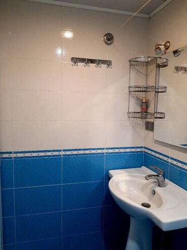 Uzunmüddətli kirayə mənzillər: Nizami rayonu,Neftciler,startın yanında,mənzil qanuni 2 — 5