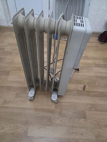 duru yag: Qızdırıcı yağ radiatorları satılır.2 eded kiçik 20 man.,böyük 40 man — 1