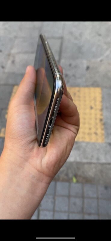 Apple iPhone: IPhone X, 64 GB, Gümüşü, Face ID