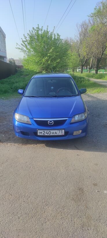 машина капейка: Mazda 323: 2002 г., 1.6 л, Механика, Бензин, Хетчбек