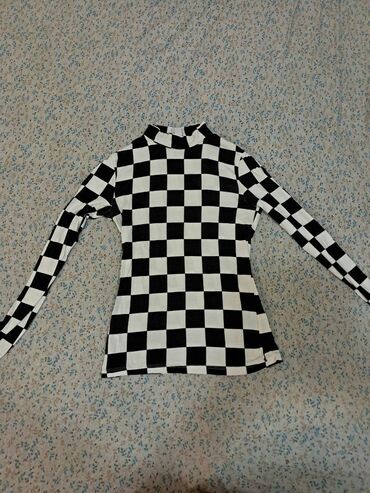 Bluze: Prodaja novih ženskih stvari‼️(S-XL)
cene od 300 do 700 dinara — 6