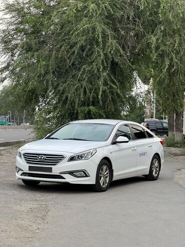 Легковой транспорт: Сдаю в аренду: Легковое авто, Под такси