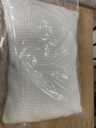 Другой домашний декор: Продаю подушки б/у ИКЕА 70*50 см в хорошем состоянии в количестве 5