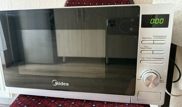Кухонные вытяжки: Микроволновка Midea, С микроволнами, цвет - Серый