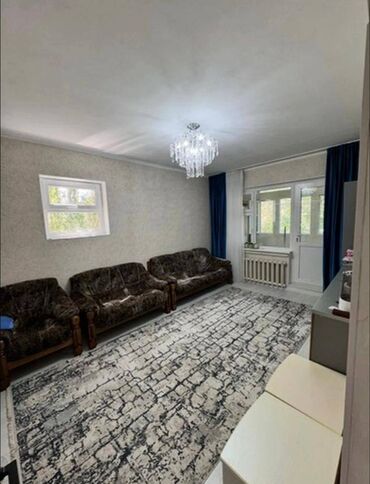 1 комнатная квартира 8 мкр: 1 комната, 35 м², 105 серия, 2 этаж, Евроремонт