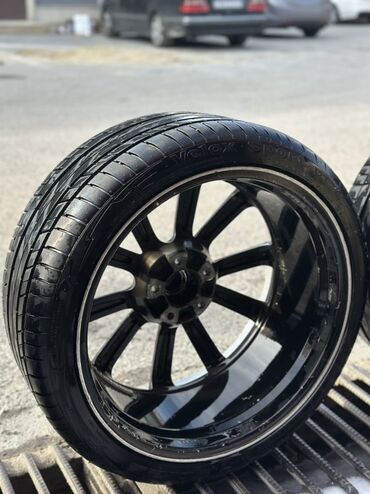 Disk təkərlər: Disk təkər 235 / 35 / R 20, 5 Boltlu — 10