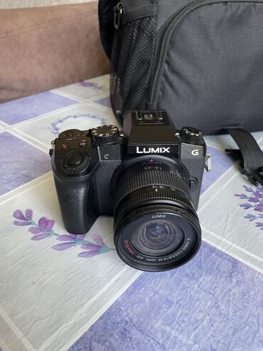 Фотоаппараты: Panasonic Lumix G7 в отличном состоянии Байонет Micro 4/3 Снимает