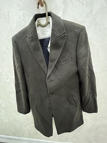 Мужской пиджак SANETTI - Классический однобортный крой на 2 пуговицах at lalafo.kg Мужской пиджак SANETTI - Классический однобортный крой на 2 пуговицах