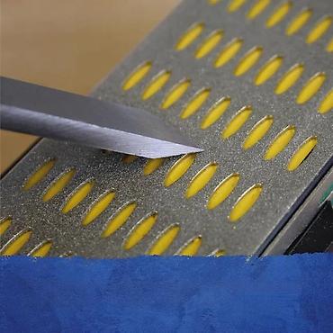 Ostali pribor i dodaci za alate: Dijamantski kamen za oštrenje 4-u-1 sa postoljem - Profesionalni — 10