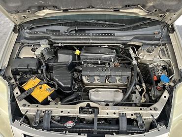 2003: Honda Stream: 2003 г., Автомат, Универсал — 5