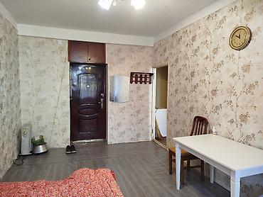 arenda otaq: Bakı, 8-ci kilometr, 2 otaqlı, Köhnə tikili, m. Neftçilər, 31 kv. m — 2