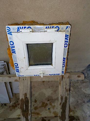 Kiçik ölçülü plastik ventilyasiya pəncərəsi Hamam tualetə uyğun 2