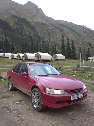 Транспорт: Honda Accord: 1991 г., 2 л, Механика, Бензин, Седан — 3