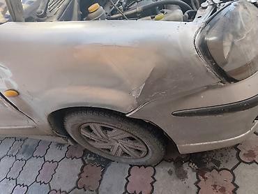 Nissan: Nissan Tino: 2000 г., 1.8 л, Автомат, Бензин, Хэтчбэк — 6