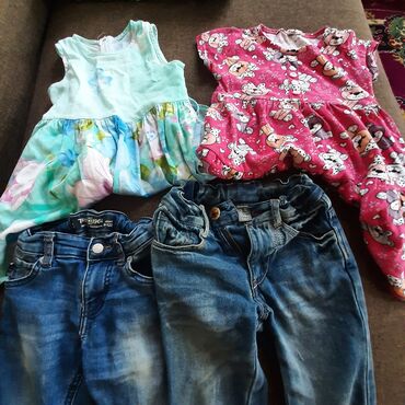 вещи на девочку 3 4 года: Джинсы и брюки, цвет - Синий, Б/у