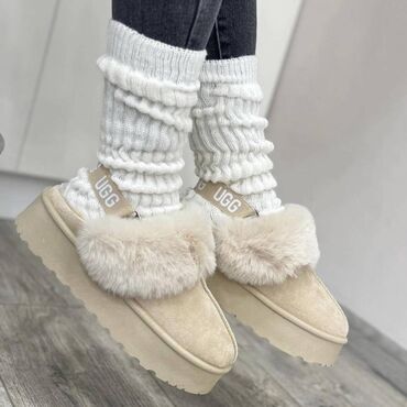 Papuče: Ugg papuče

Novo
Brojevi 36 do 41

fb Moja Kupovina 1 — 4