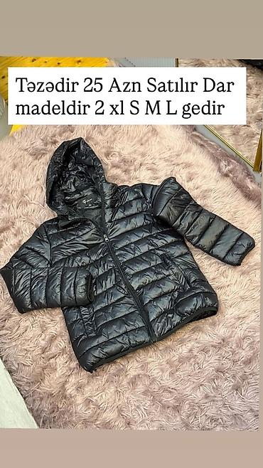 Digər qadın geyimləri: Qadın geyimləri – müxtəlif modellər 1) Çəhrayı trikotaj uzun paltar - — 2