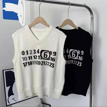 безрукавка тедди: Жилетка of Maison Margiela 

Размеры:S-M-L-XL