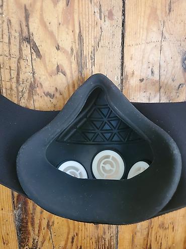 Другое для спорта и отдыха: Продаются маски: Elevation Training Mask 2.0 и Elevation Training Mask — 3