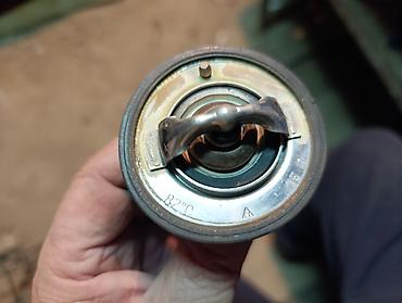 Двери и комплектующие: На Дайхацу Куоре 2004 -год, Мазда626, Форд фокус, Мерседес 124.с — 17