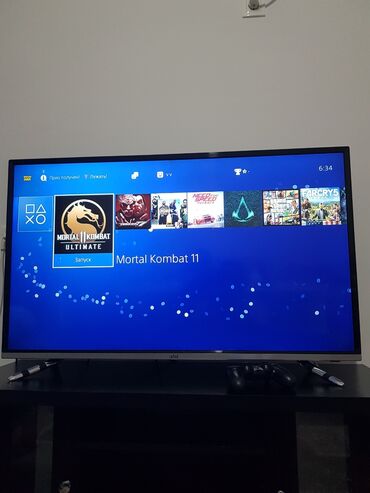 сони плестешин: Игровая консоль Sony PlayStation 4 с двумя беспроводными геймпадами и